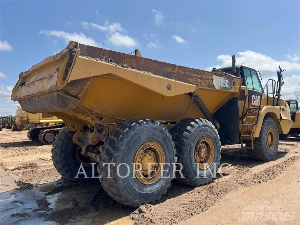 CAT 725C2 Rammestyrte Dumpere