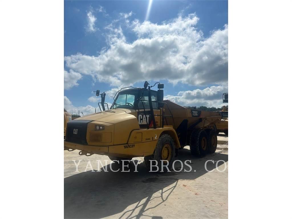 CAT 725C2 Rammestyrte Dumpere