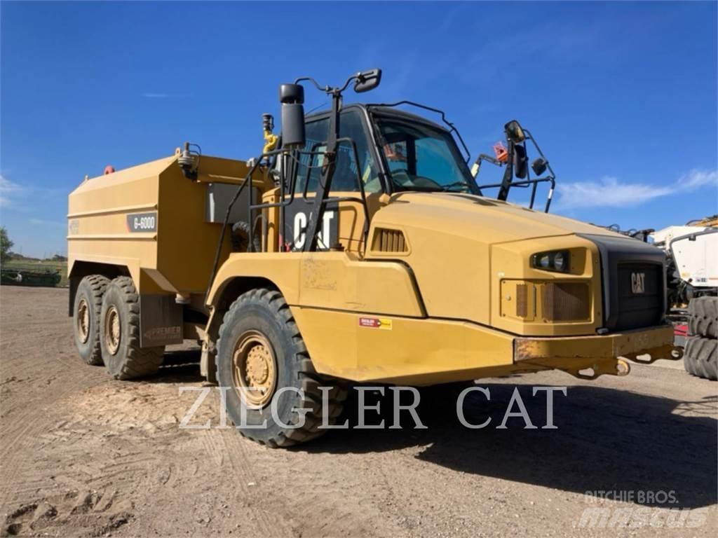 CAT 725CWT Tankbiler
