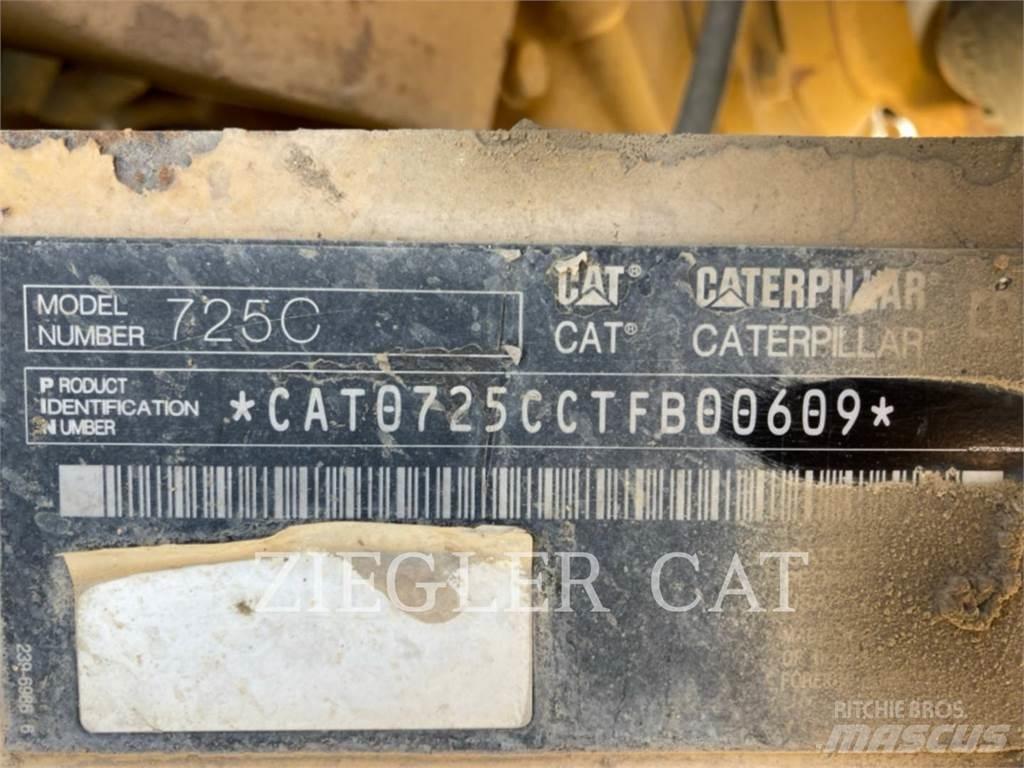CAT 725CWT Tankbiler