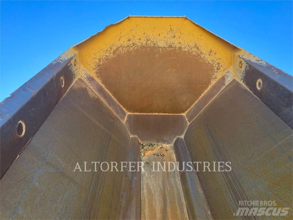 CAT 730 Rammestyrte Dumpere