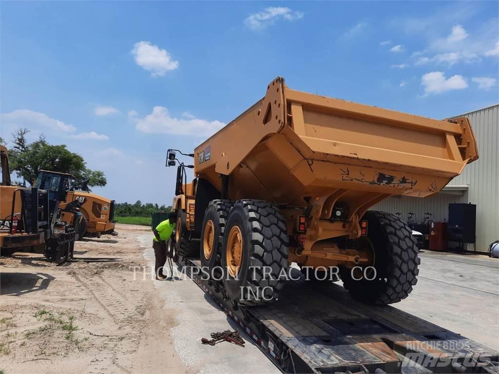 CAT 730 Rammestyrte Dumpere