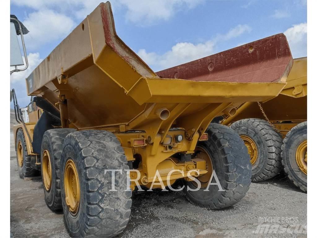 CAT 730 Rammestyrte Dumpere