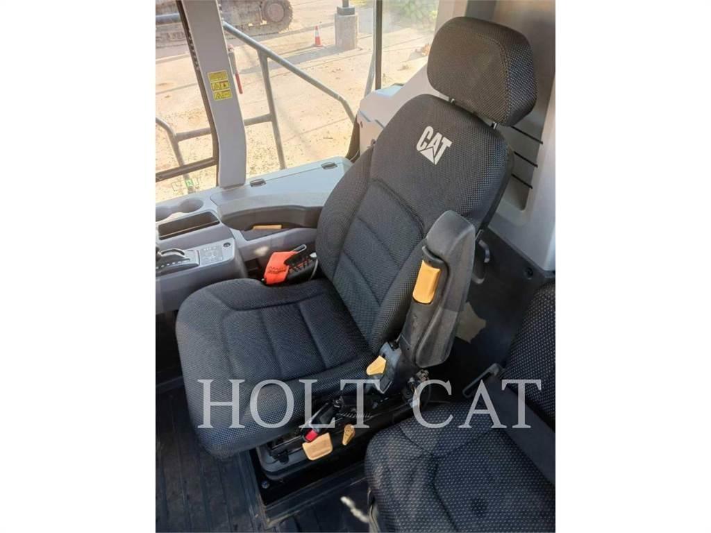 CAT 730 Rammestyrte Dumpere