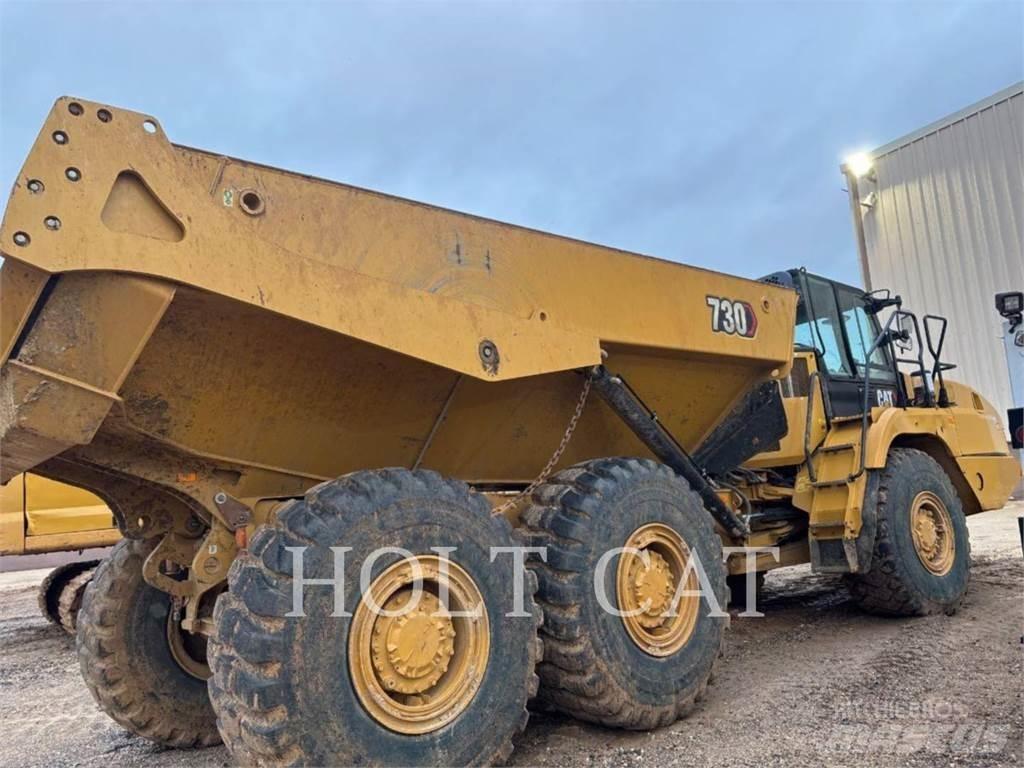 CAT 730 Rammestyrte Dumpere