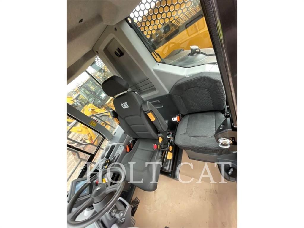CAT 730 Rammestyrte Dumpere