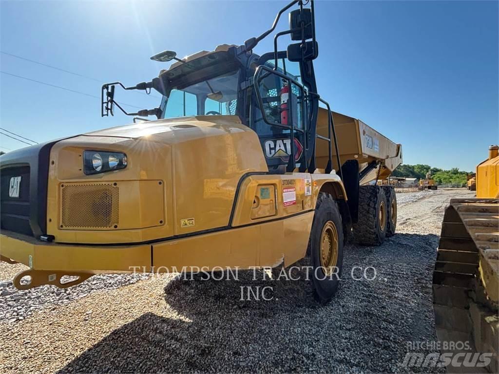 CAT 730 Rammestyrte Dumpere