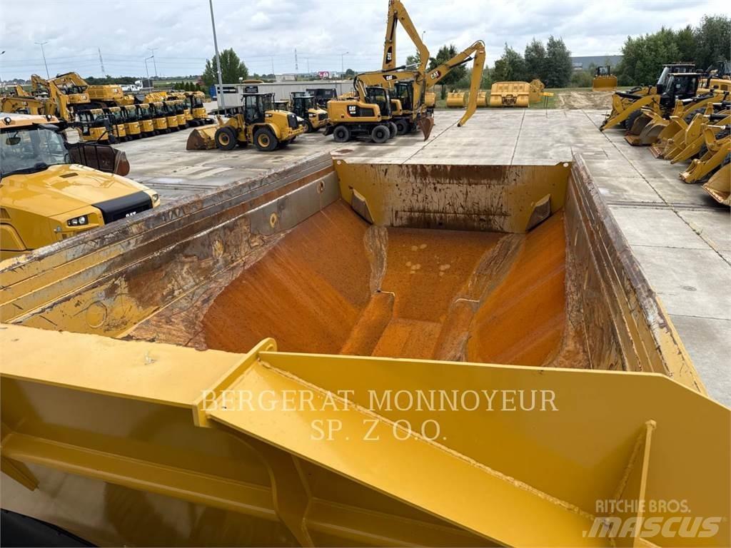 CAT 730 Rammestyrte Dumpere