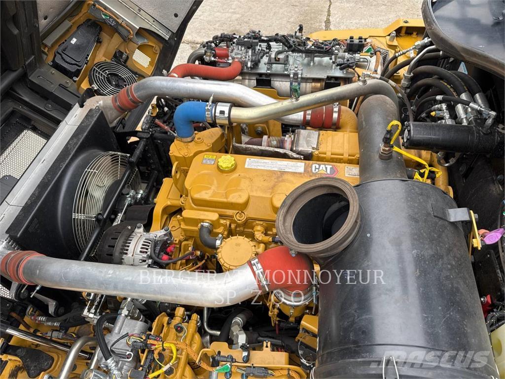 CAT 730 Rammestyrte Dumpere