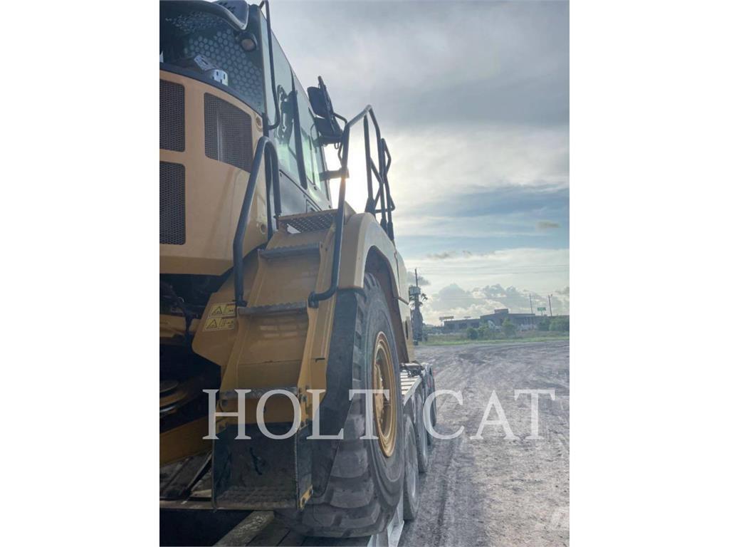 CAT 730 Rammestyrte Dumpere