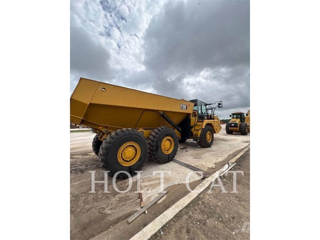 CAT 730 Rammestyrte Dumpere