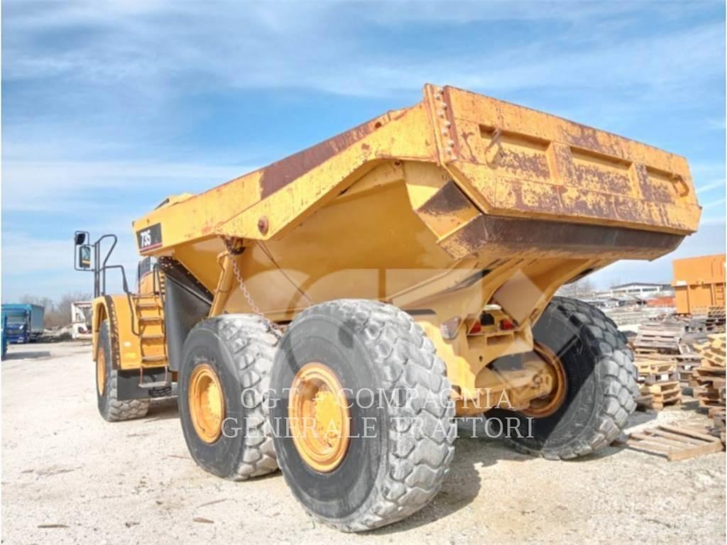 CAT 735 Rammestyrte Dumpere
