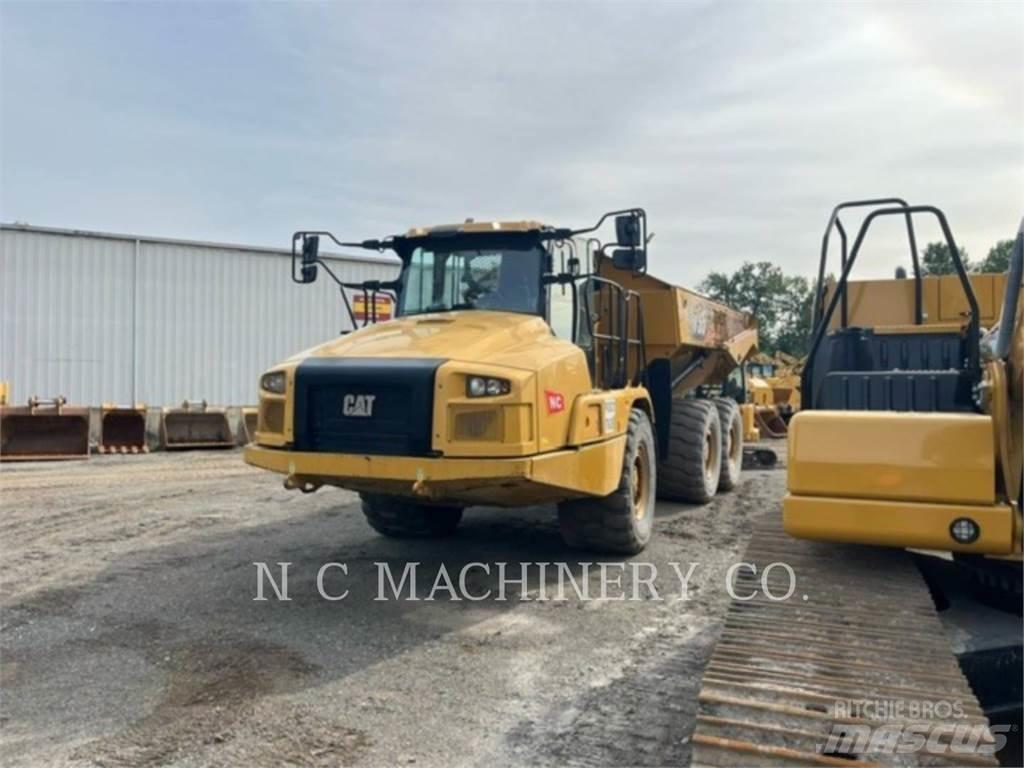 CAT 735 Tippbil