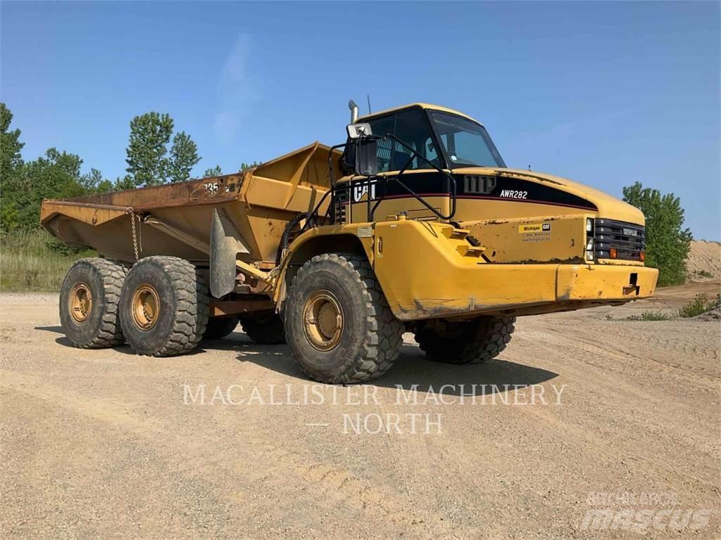 CAT 735 Rammestyrte Dumpere