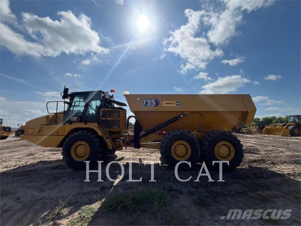 CAT 735 Rammestyrte Dumpere