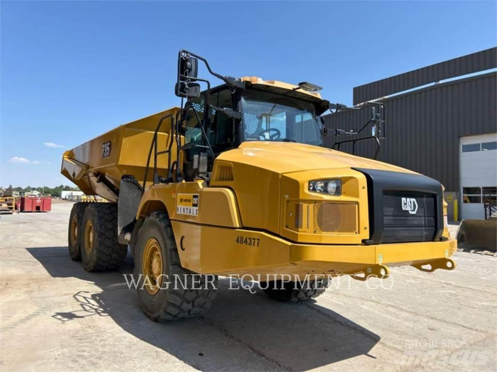 CAT 735 Rammestyrte Dumpere