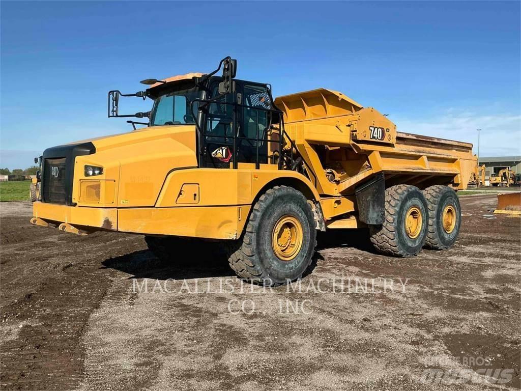 CAT 740 4EJ Rammestyrte Dumpere