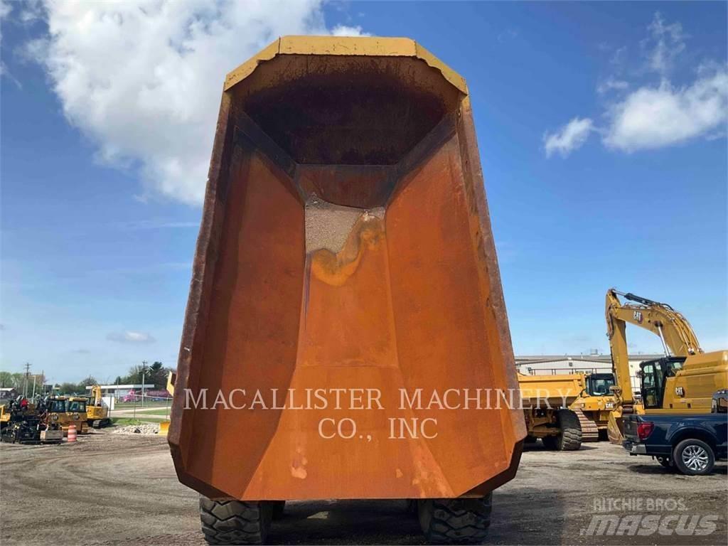 CAT 740 GC Rammestyrte Dumpere