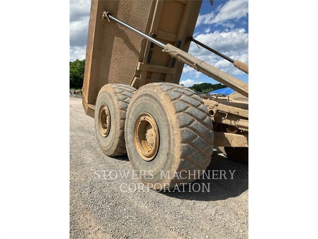 CAT 740B Rammestyrte Dumpere
