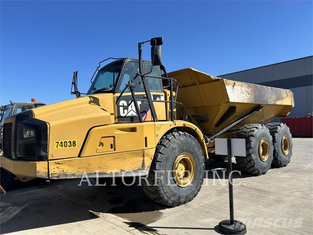 CAT 740B Rammestyrte Dumpere