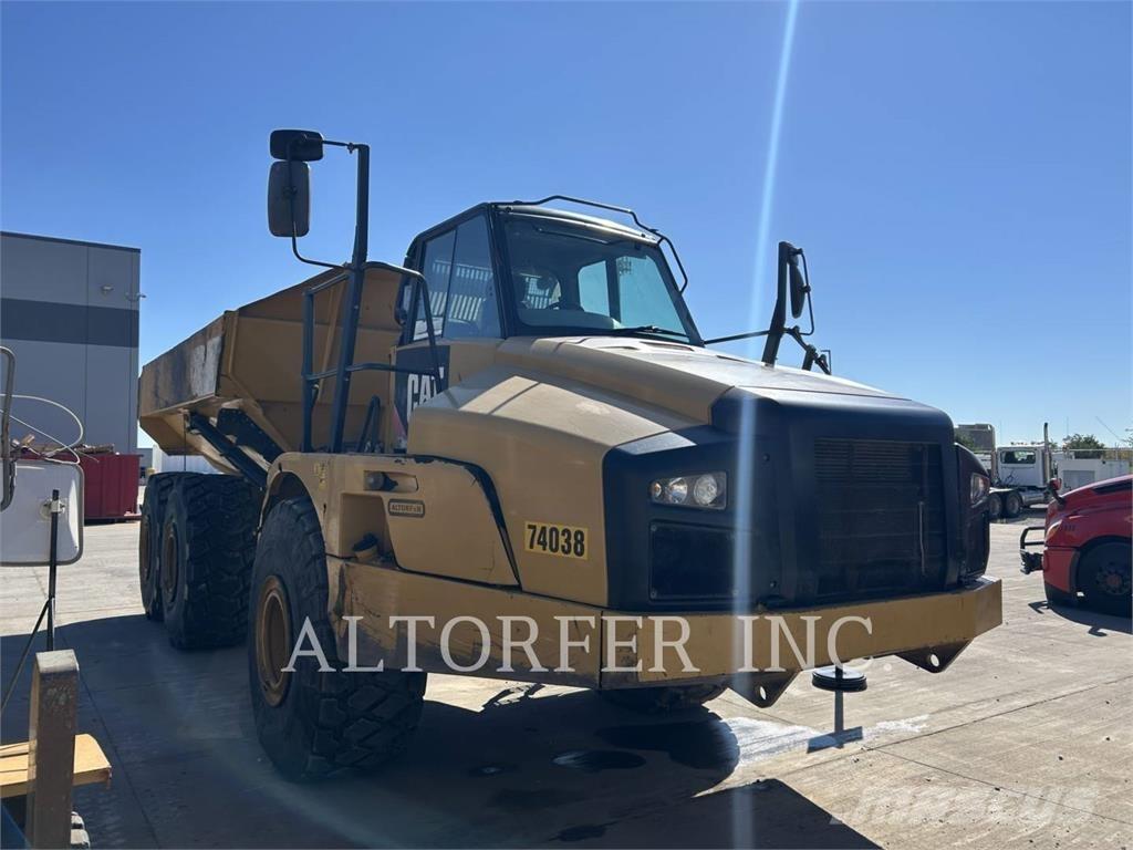 CAT 740B Rammestyrte Dumpere