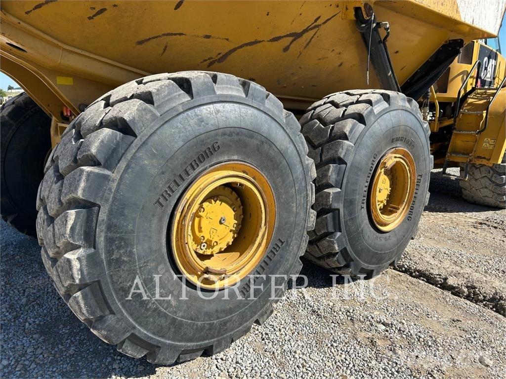 CAT 740B Rammestyrte Dumpere
