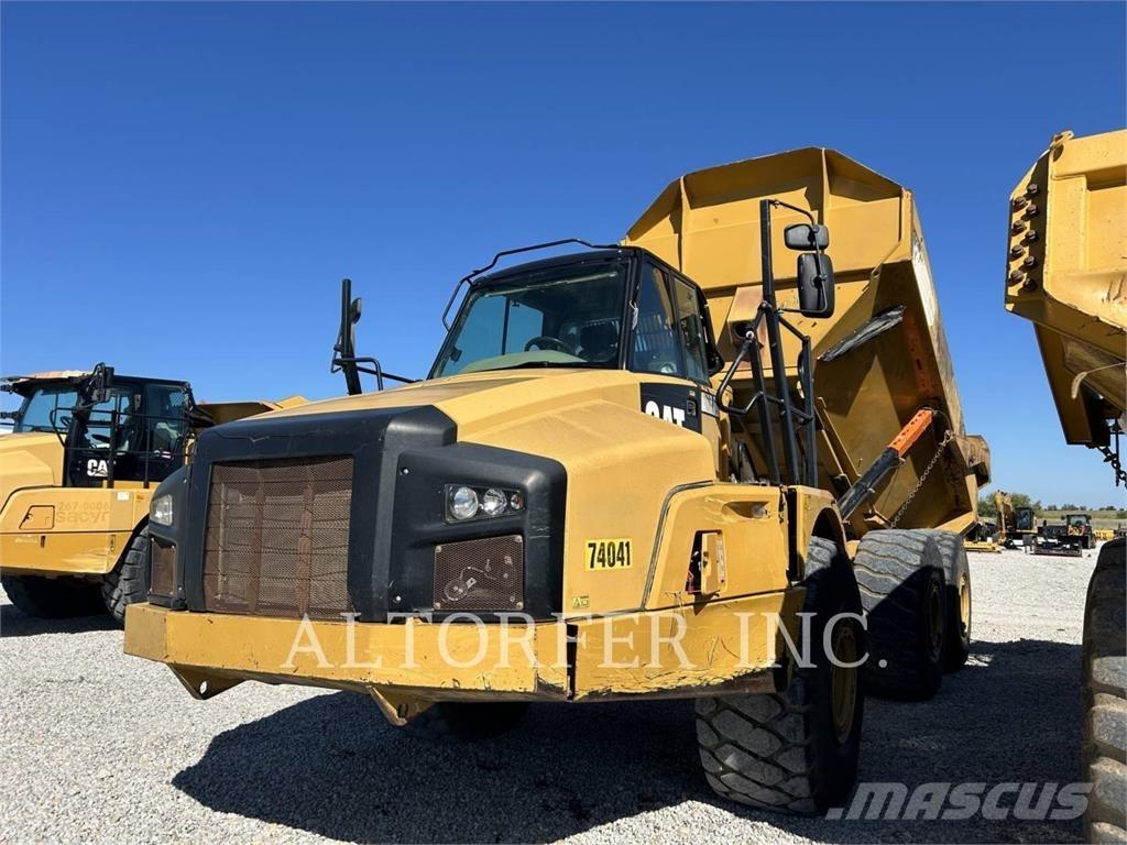 CAT 740B Rammestyrte Dumpere