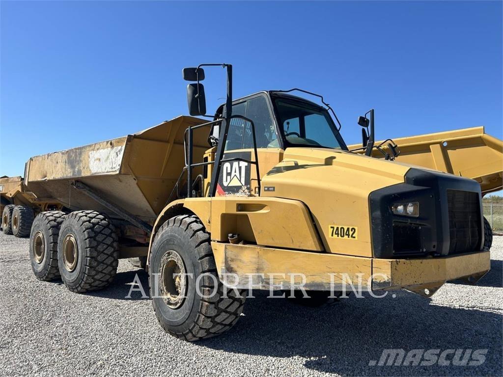CAT 740B Rammestyrte Dumpere