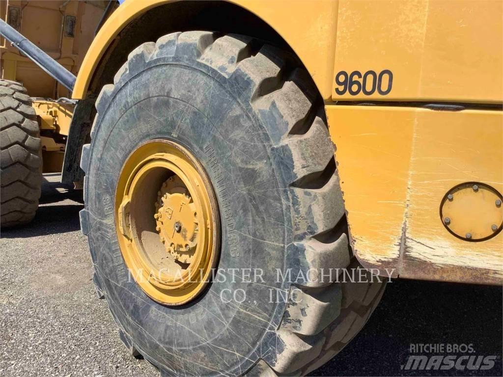 CAT 740GC Rammestyrte Dumpere