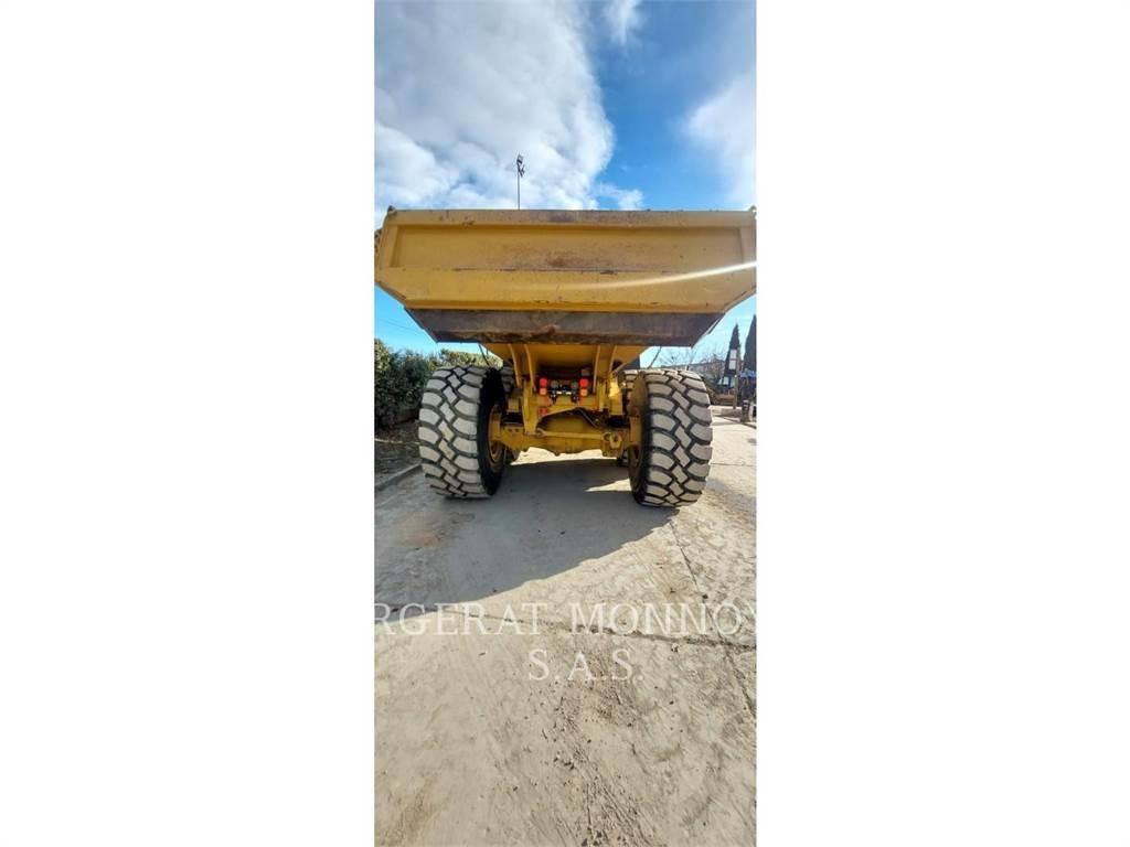 CAT 740GC Rammestyrte Dumpere
