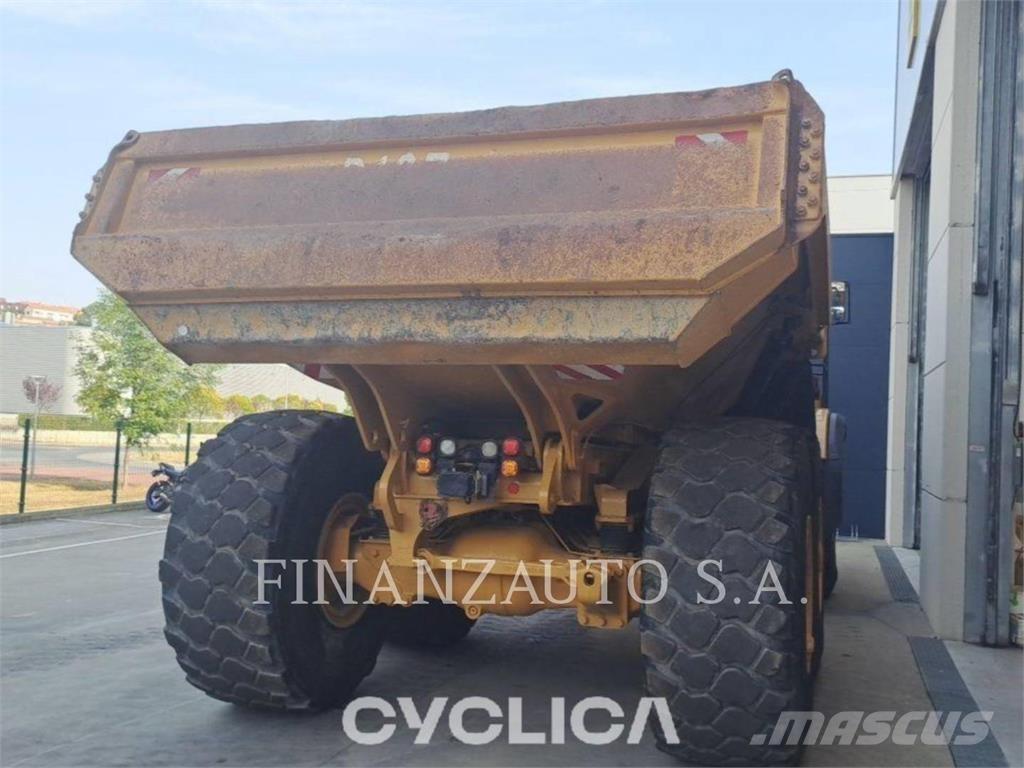 CAT 740GC Rammestyrte Dumpere