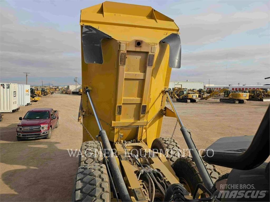 CAT 740GC Rammestyrte Dumpere