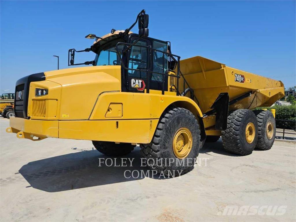 CAT 740GC-04 Rammestyrte Dumpere