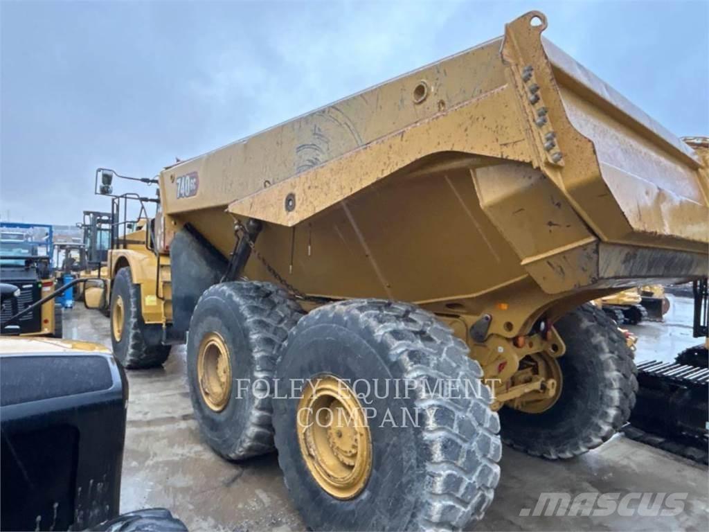 CAT 740GC-04 Rammestyrte Dumpere