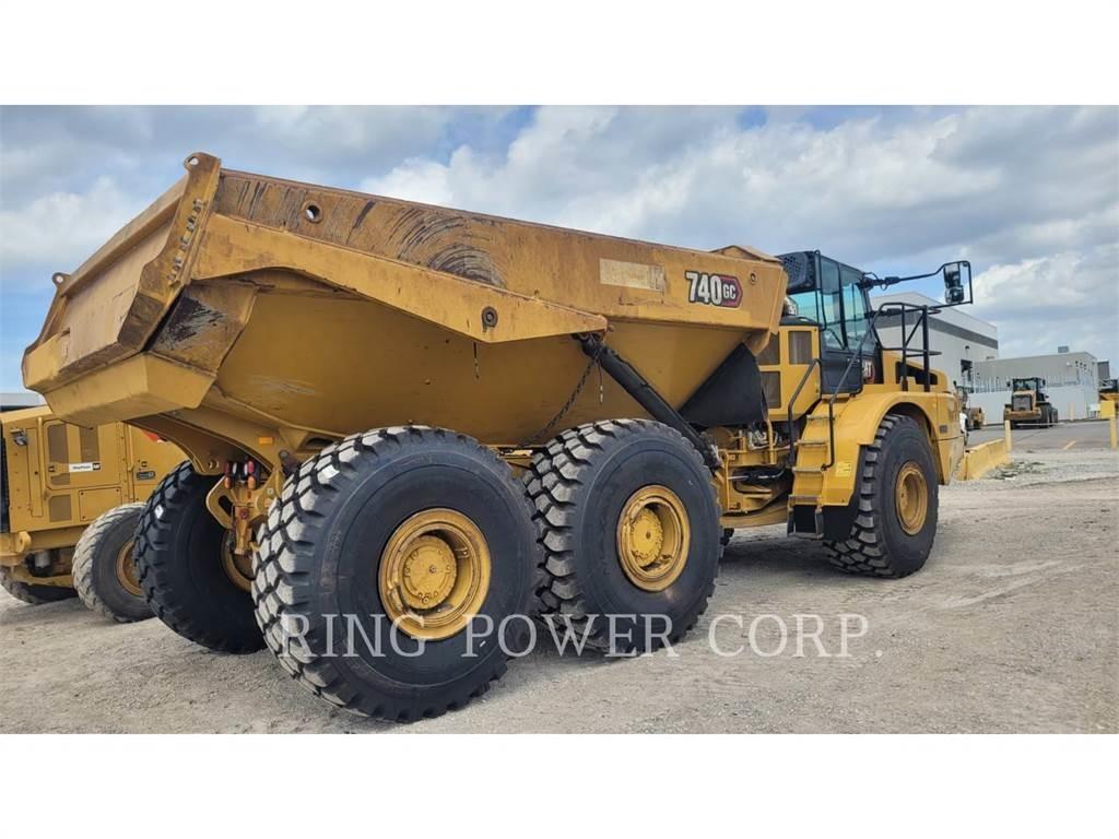 CAT 740GCTG Rammestyrte Dumpere
