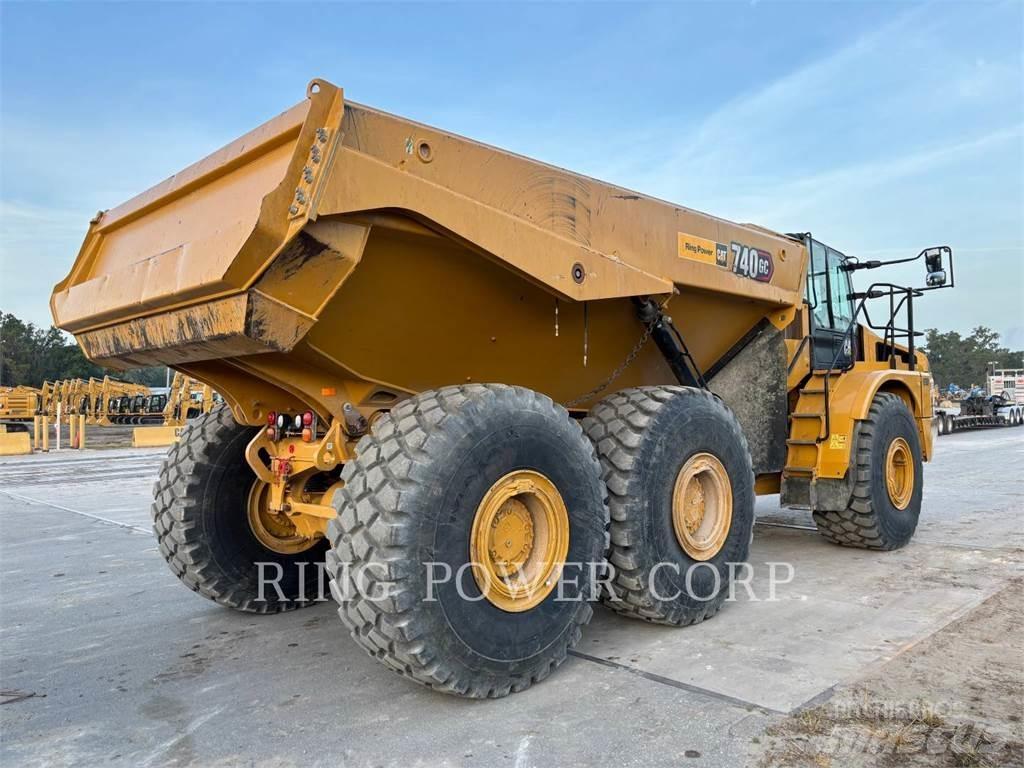 CAT 740GCTG Rammestyrte Dumpere