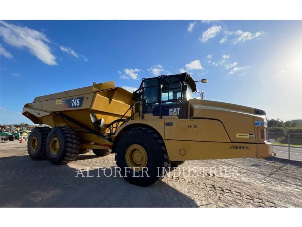 CAT 745 Rammestyrte Dumpere