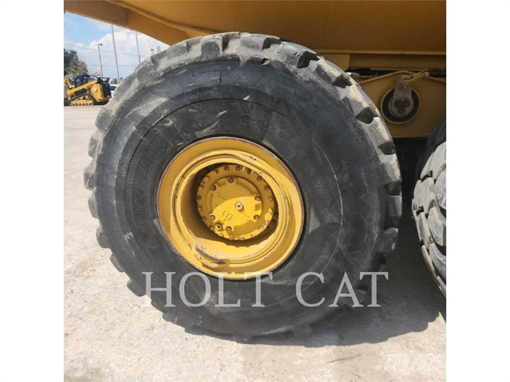 CAT 745 Rammestyrte Dumpere