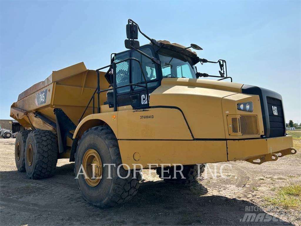CAT 745 Rammestyrte Dumpere