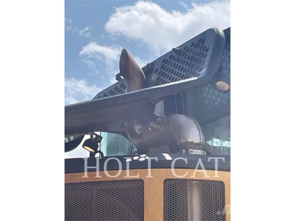 CAT 745 Rammestyrte Dumpere