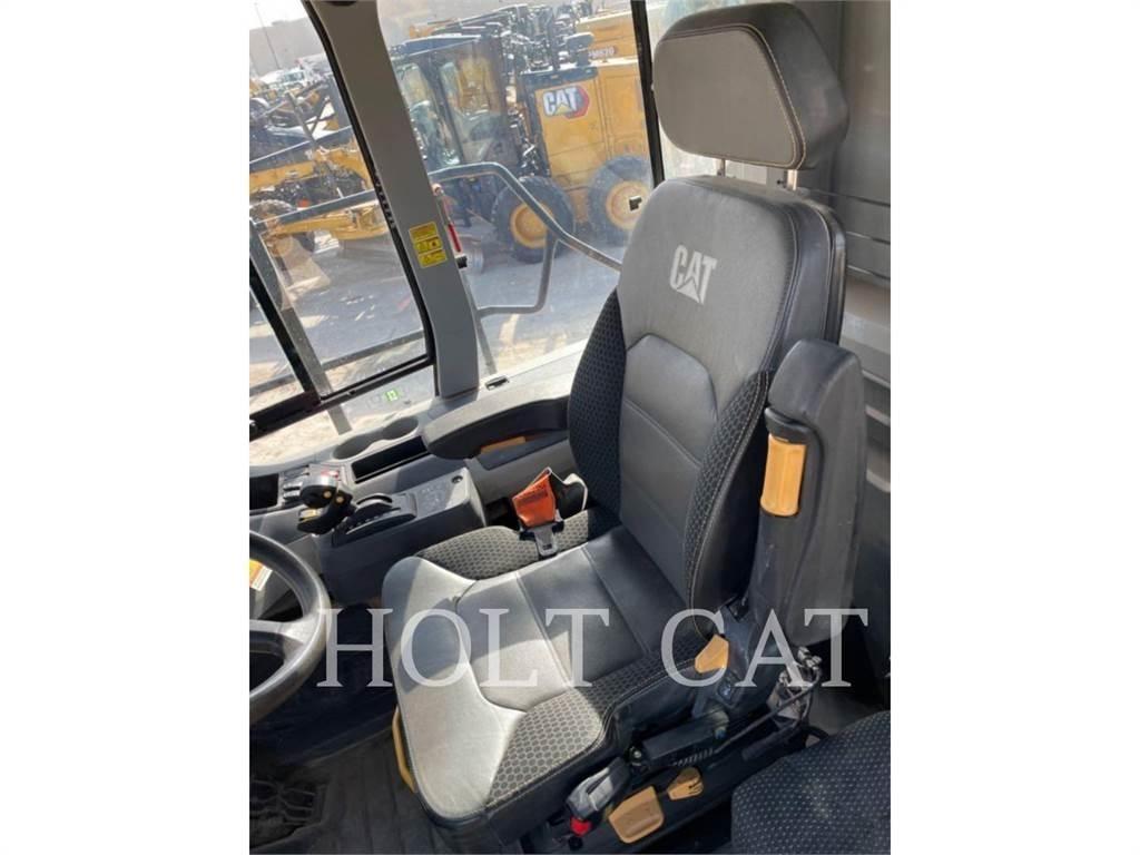 CAT 745 Rammestyrte Dumpere
