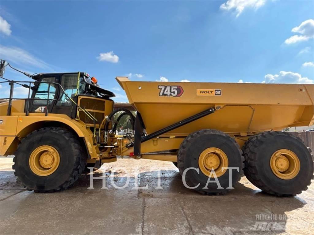 CAT 745 Rammestyrte Dumpere