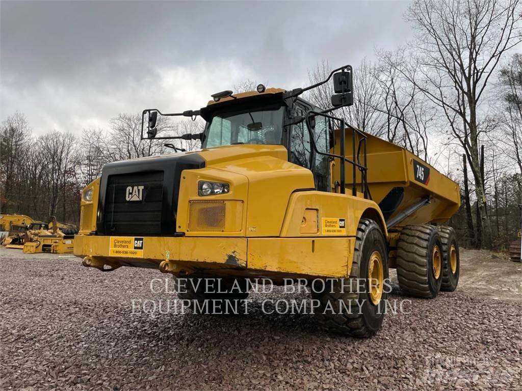 CAT 745 Rammestyrte Dumpere
