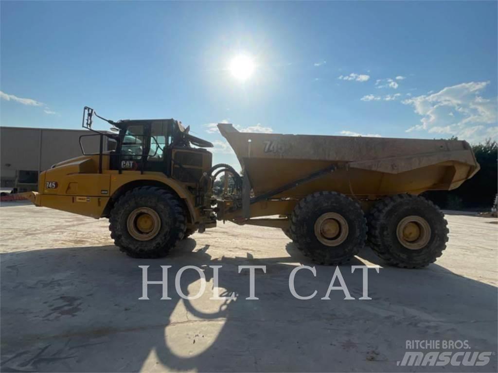 CAT 745 Rammestyrte Dumpere