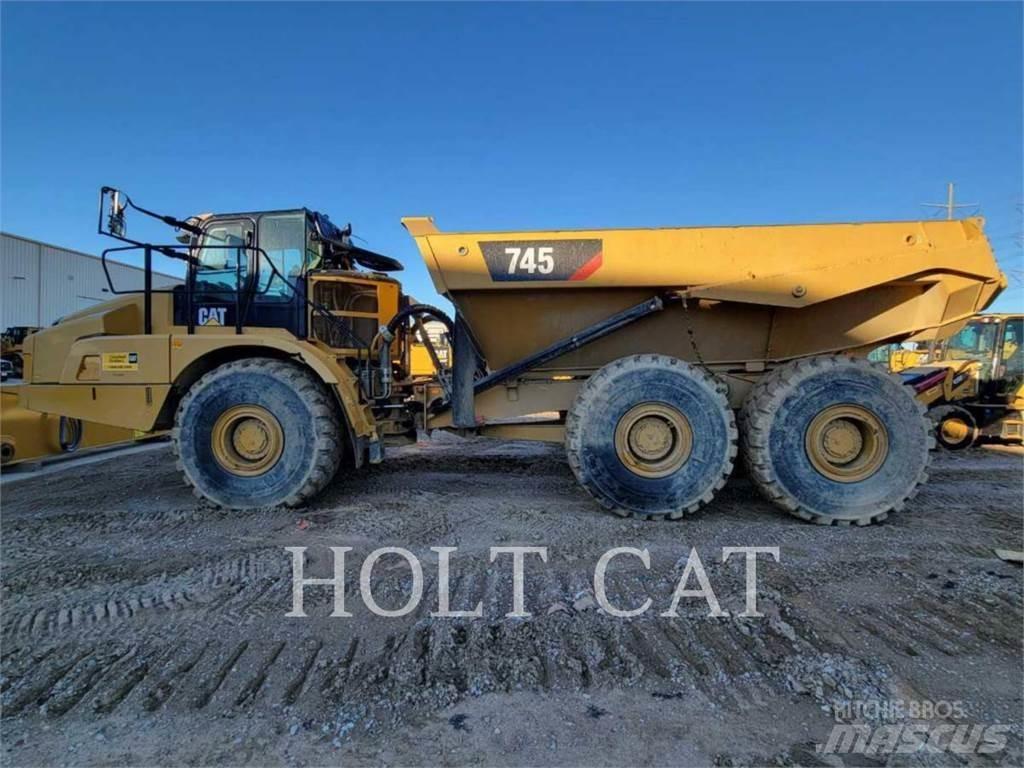 CAT 745 Rammestyrte Dumpere