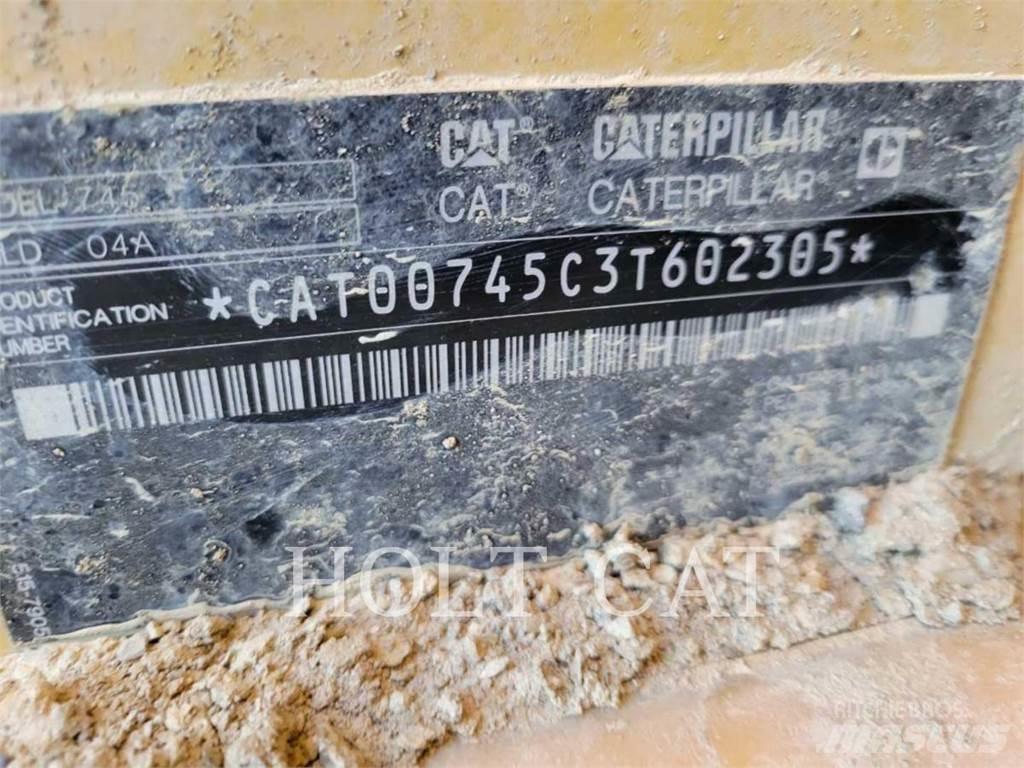 CAT 745 Rammestyrte Dumpere