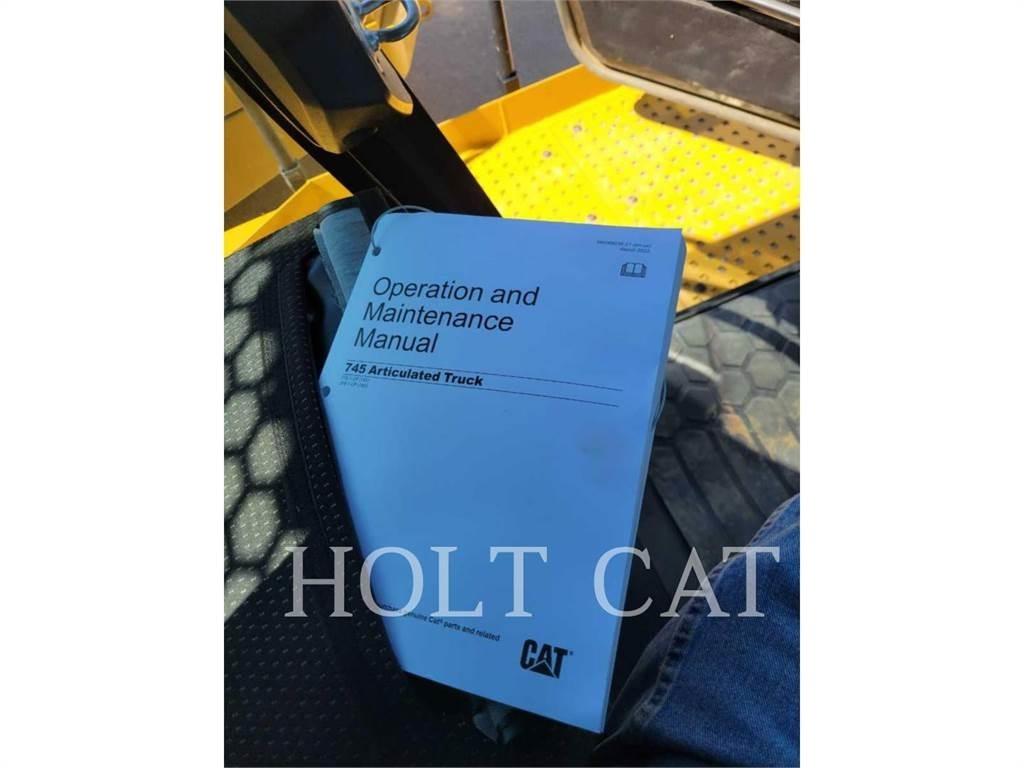 CAT 745 Rammestyrte Dumpere