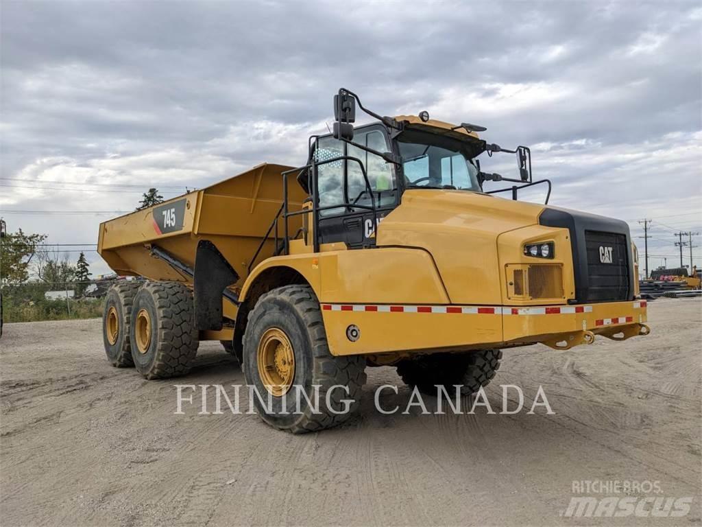 CAT 745 Rammestyrte Dumpere
