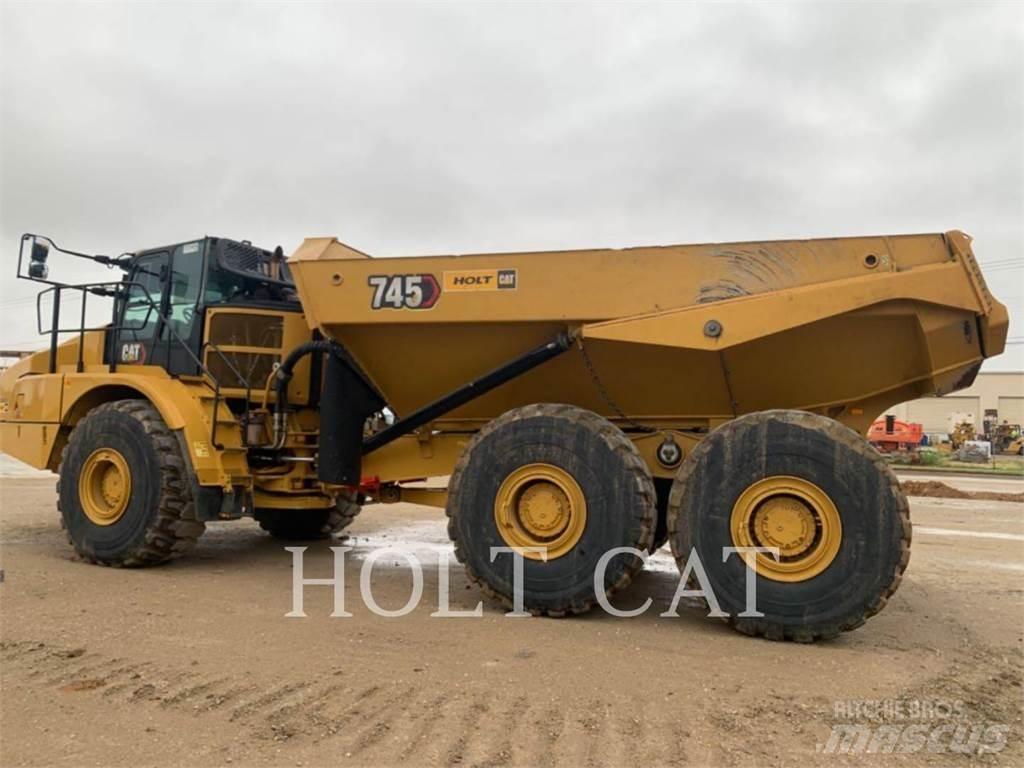CAT 745 Rammestyrte Dumpere