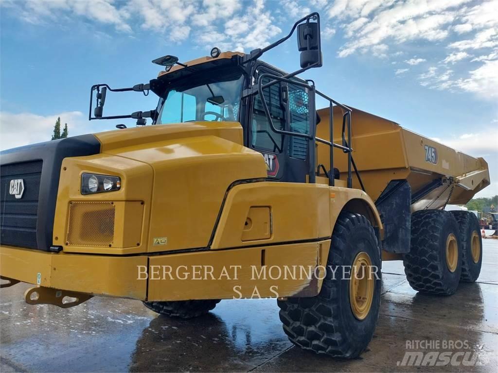 CAT 745 Rammestyrte Dumpere